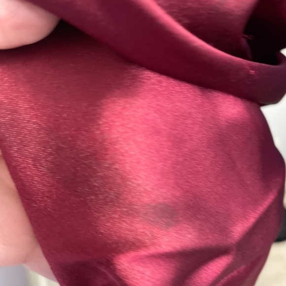 Silky wine red London Times one shoulder dress sized 8.  Good condition. - Picture 3 of 6